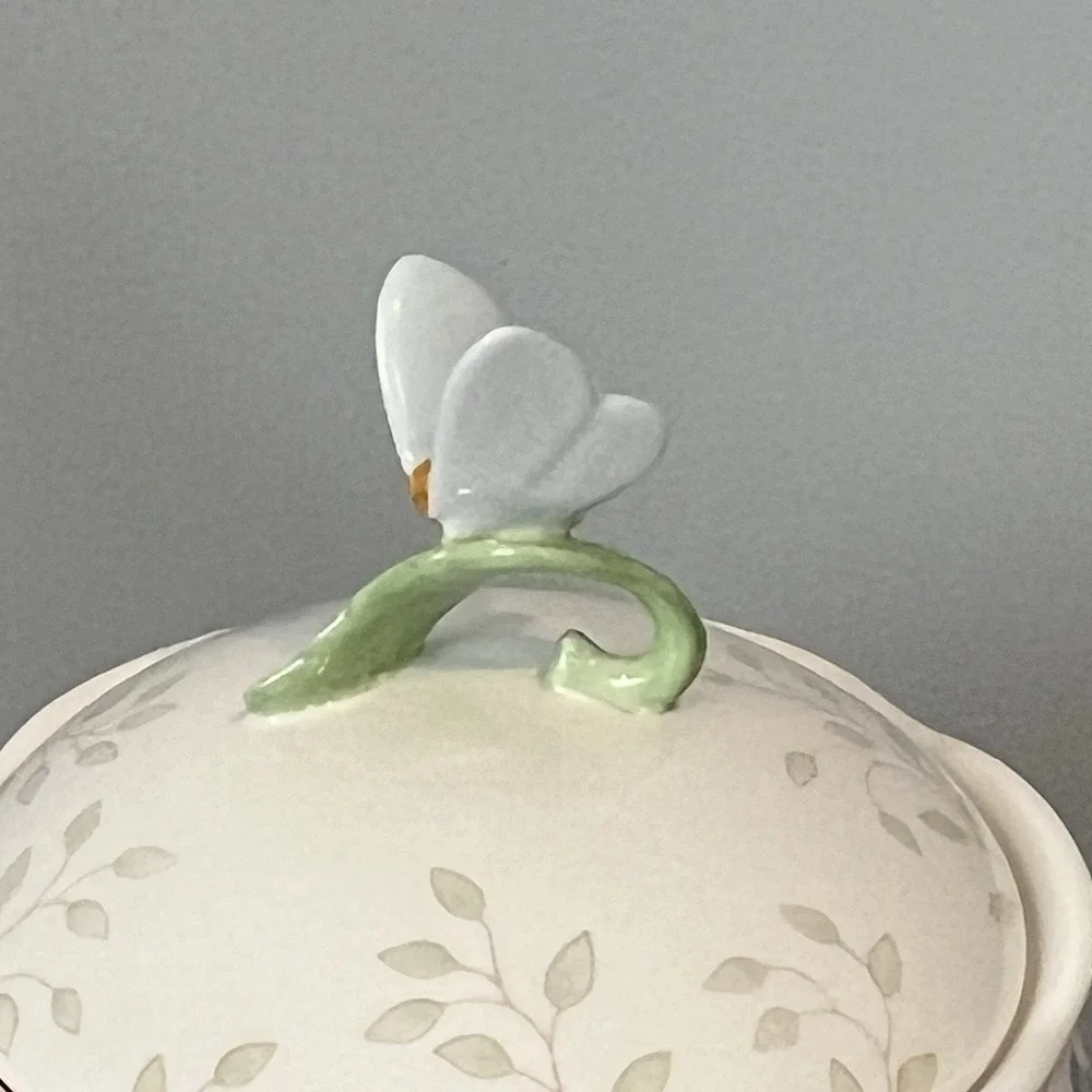 Lenox Butterfly Meadow Small Canister with Blue Butterfly Lid Cookie Jar 8 3/4